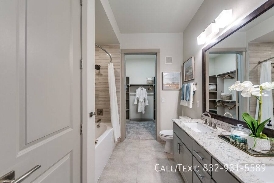 Apartment for rent at 5195 Hidalgo St #AL5, Houston, TX 77056