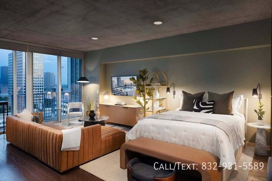 Apartment for rent at 2598 Willowick Rd #SHRO, Houston, TX 77027