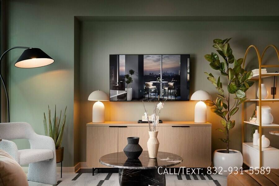 Apartment for rent at 2598 Willowick Rd #SHRO, Houston, TX 77027