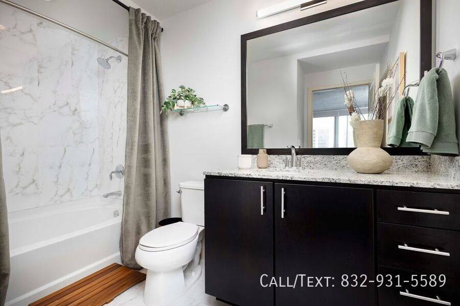 Apartment for rent at 2598 Willowick Rd #SHRO, Houston, TX 77027