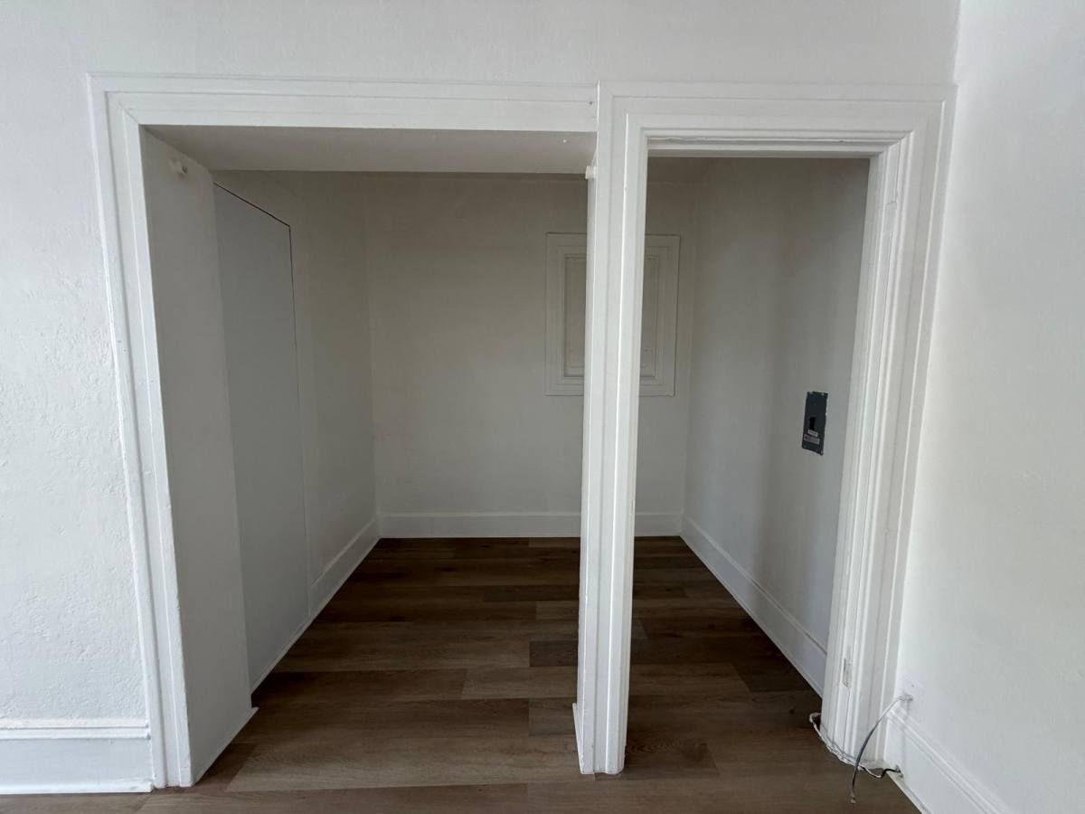 Apartment for rent at 2306 Waverly St #14, Oakland, CA 94612