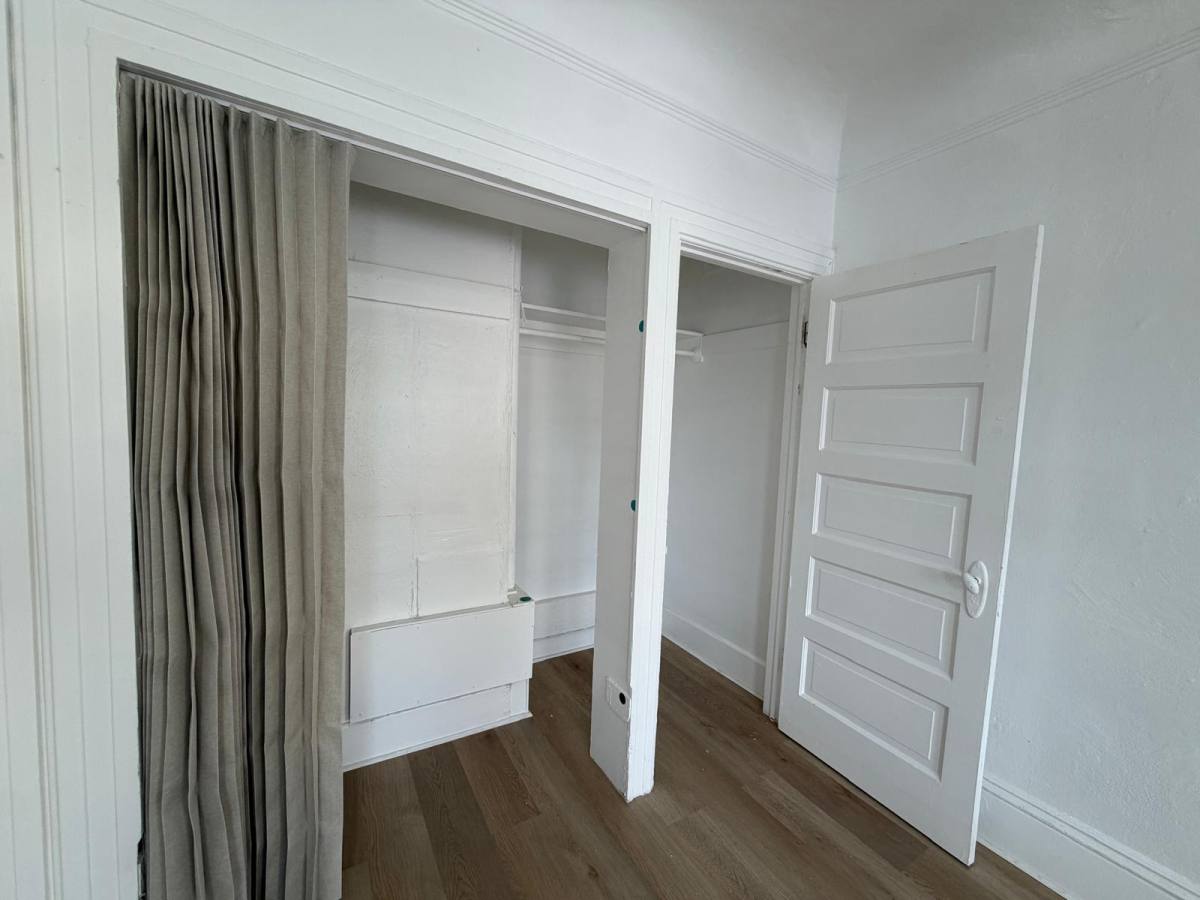 Apartment for rent at 2306 Waverly St #14, Oakland, CA 94612