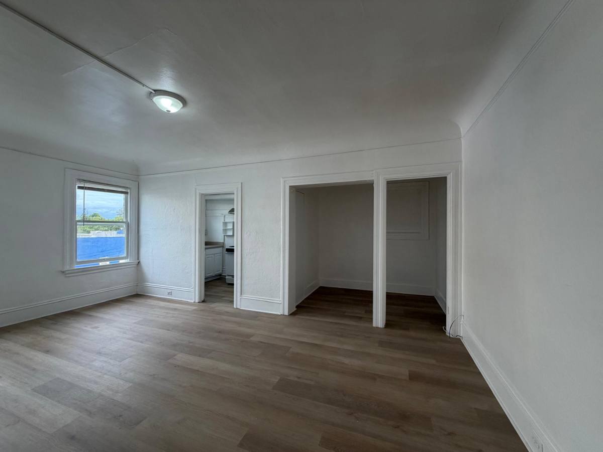 Apartment for rent at 2306 Waverly St #14, Oakland, CA 94612