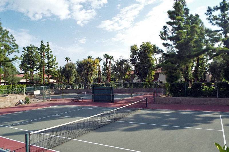 Condo for rent at 2875 N Los Felices Rd #209, Palm Springs, CA 92262