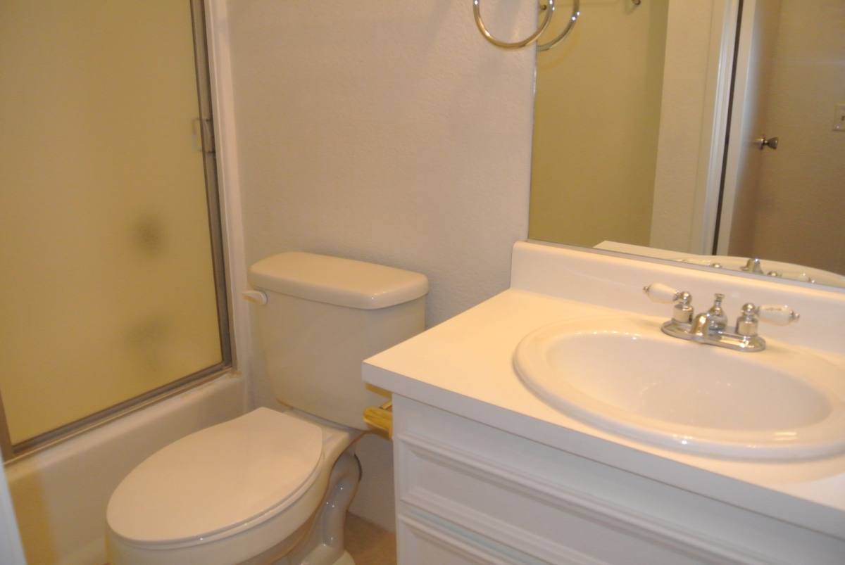 Condo for rent at 2875 N Los Felices Rd #209, Palm Springs, CA 92262