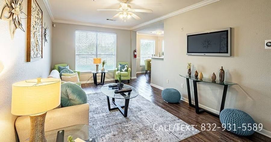Apartment for rent at 1901 Forest Oaks Dr #CAA, Houston, TX 77017