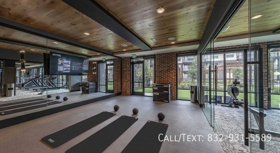 Apartment for rent at 13000 S Kirkwood Rd #AATG3, Stafford, TX 77477