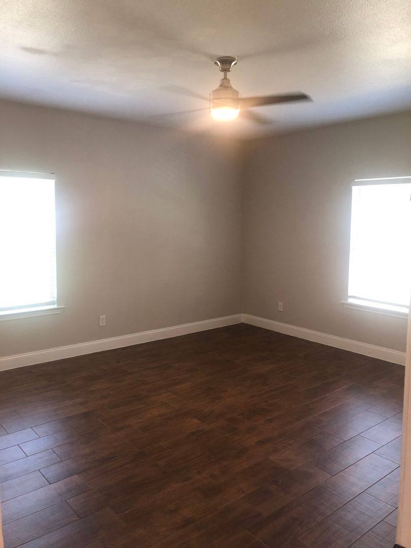 House for rent at 1012 E Oak St, Denton, TX 76205