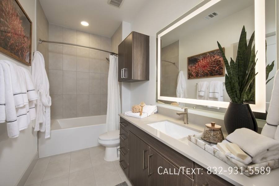 Apartment for rent at 6002 Westview Dr #ADD2, Houston, TX 77055