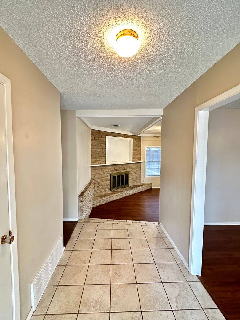 House for rent at 2913 Oak Forest Dr, San Angelo, TX 76904