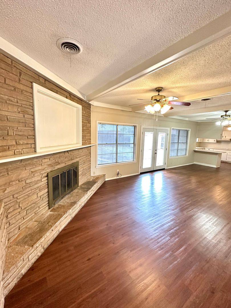 House for rent at 2913 Oak Forest Dr, San Angelo, TX 76904