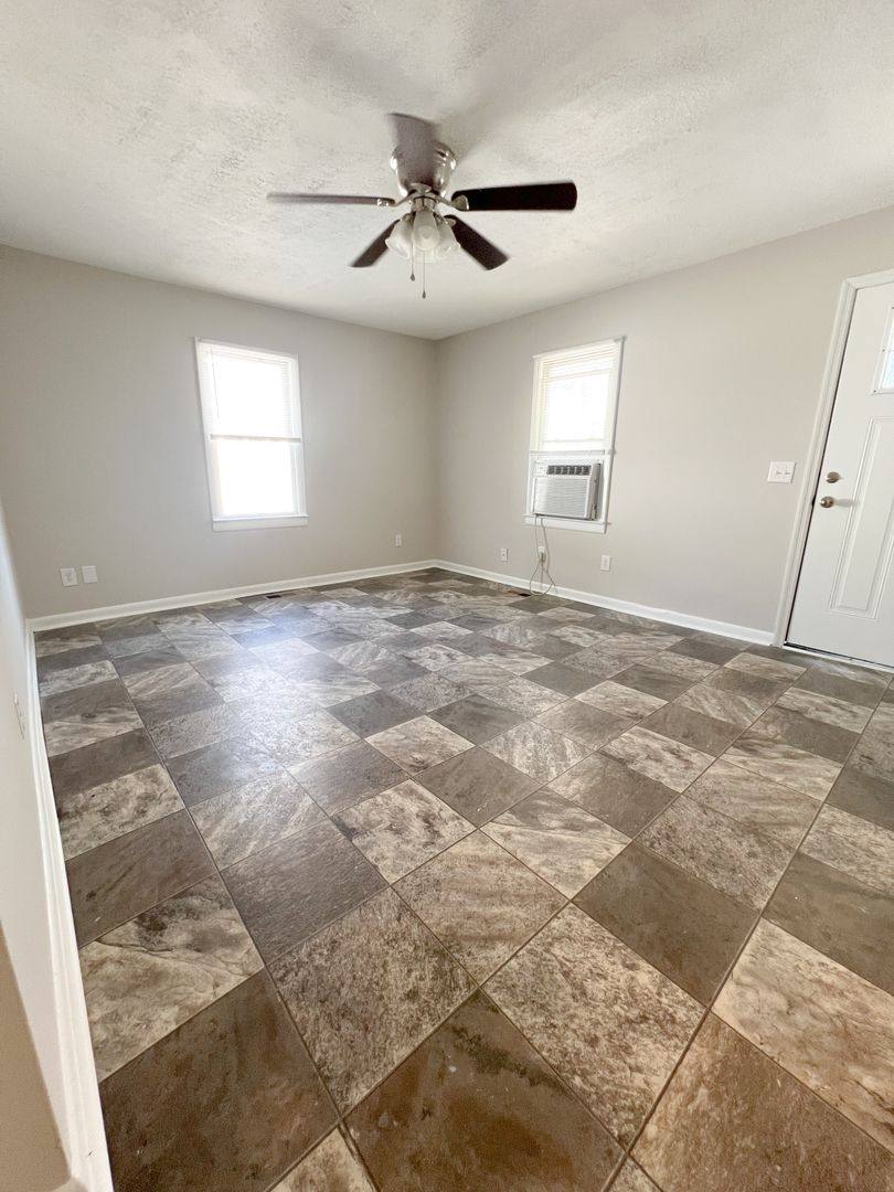 House for rent at 1139 Main St, Clarksville, TN 37040