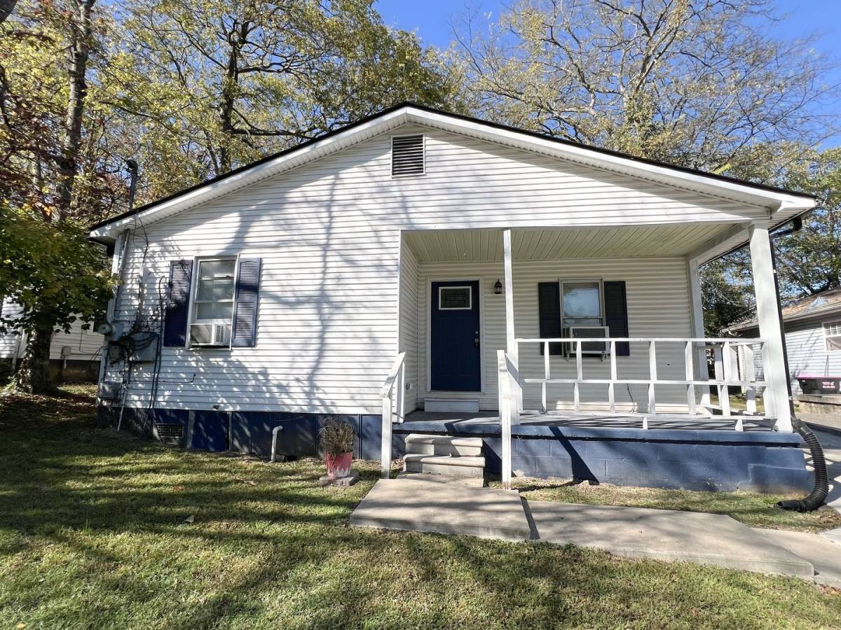 House for rent at 1139 Main St, Clarksville, TN 37040