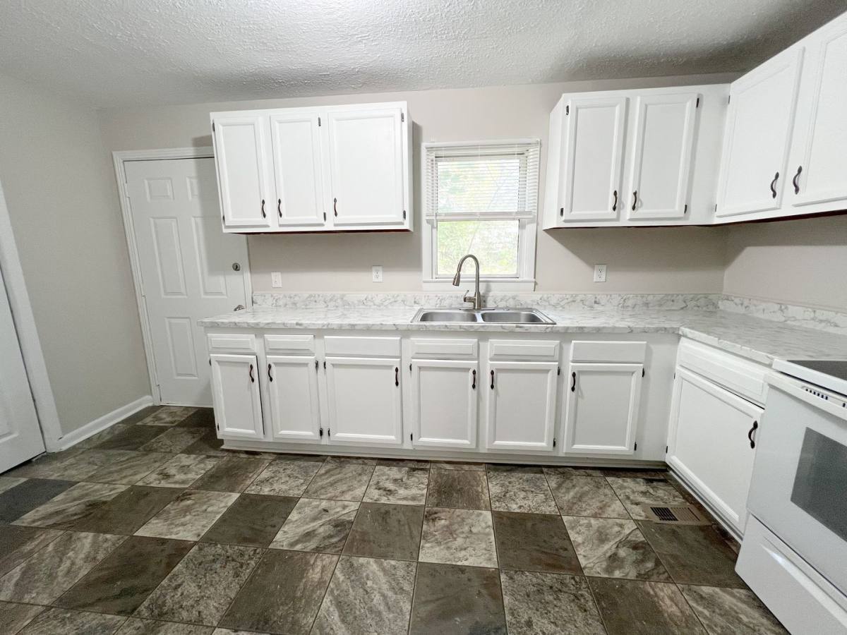 House for rent at 1139 Main St, Clarksville, TN 37040