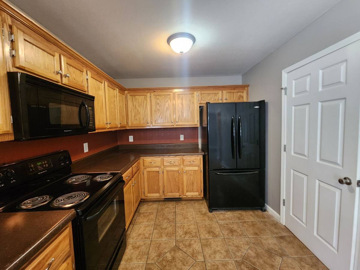 House for rent at 112 N Cavalcade Circle, Oak Grove, KY 42262