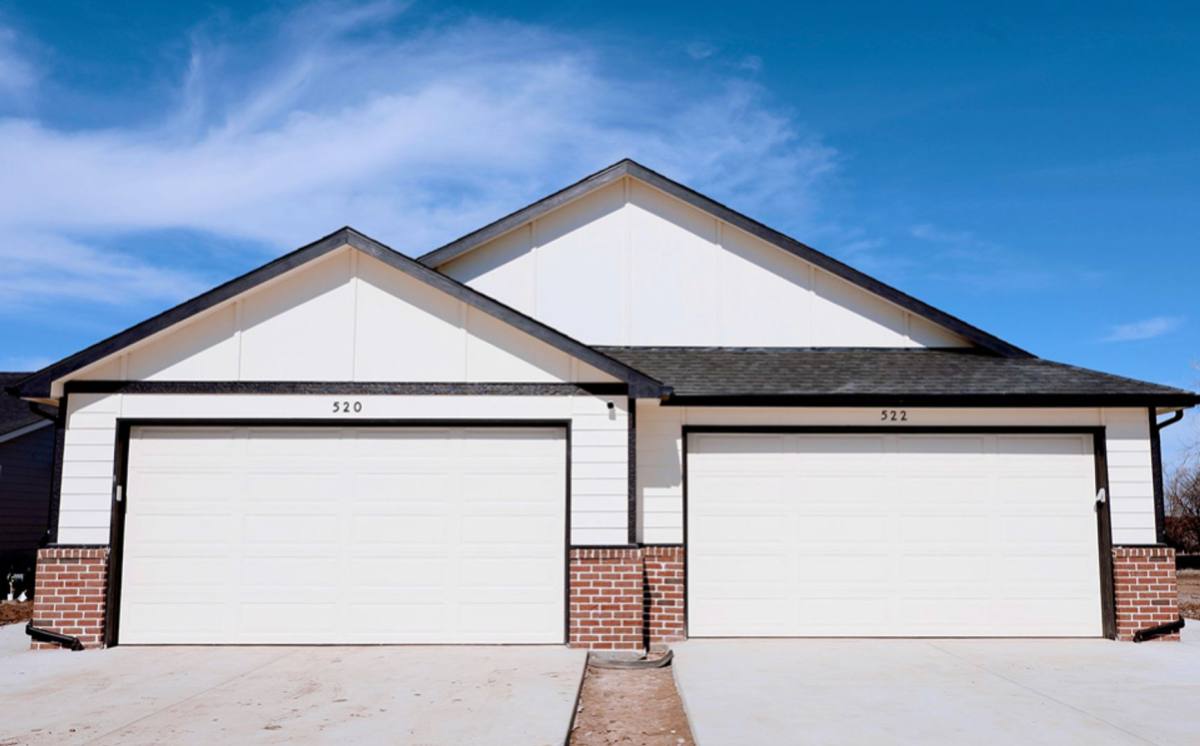 House for rent at 615 Briarbrook Lane, Valley Center, KS 67147
