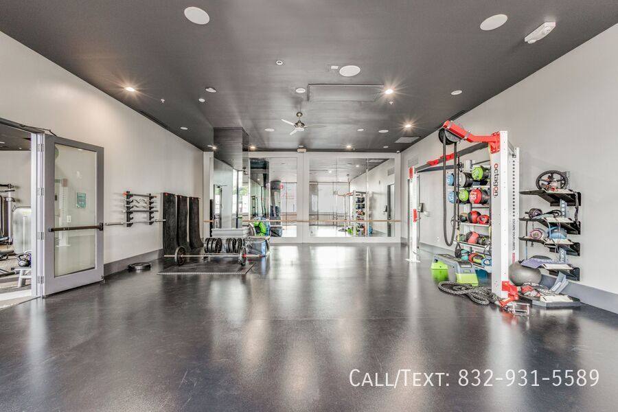 Apartment for rent at 1000 Maxie St #24EW, Houston, TX 77007