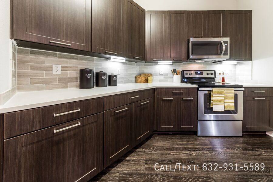 Apartment for rent at 3307 Weslayan St #M31, Houston, TX 77027