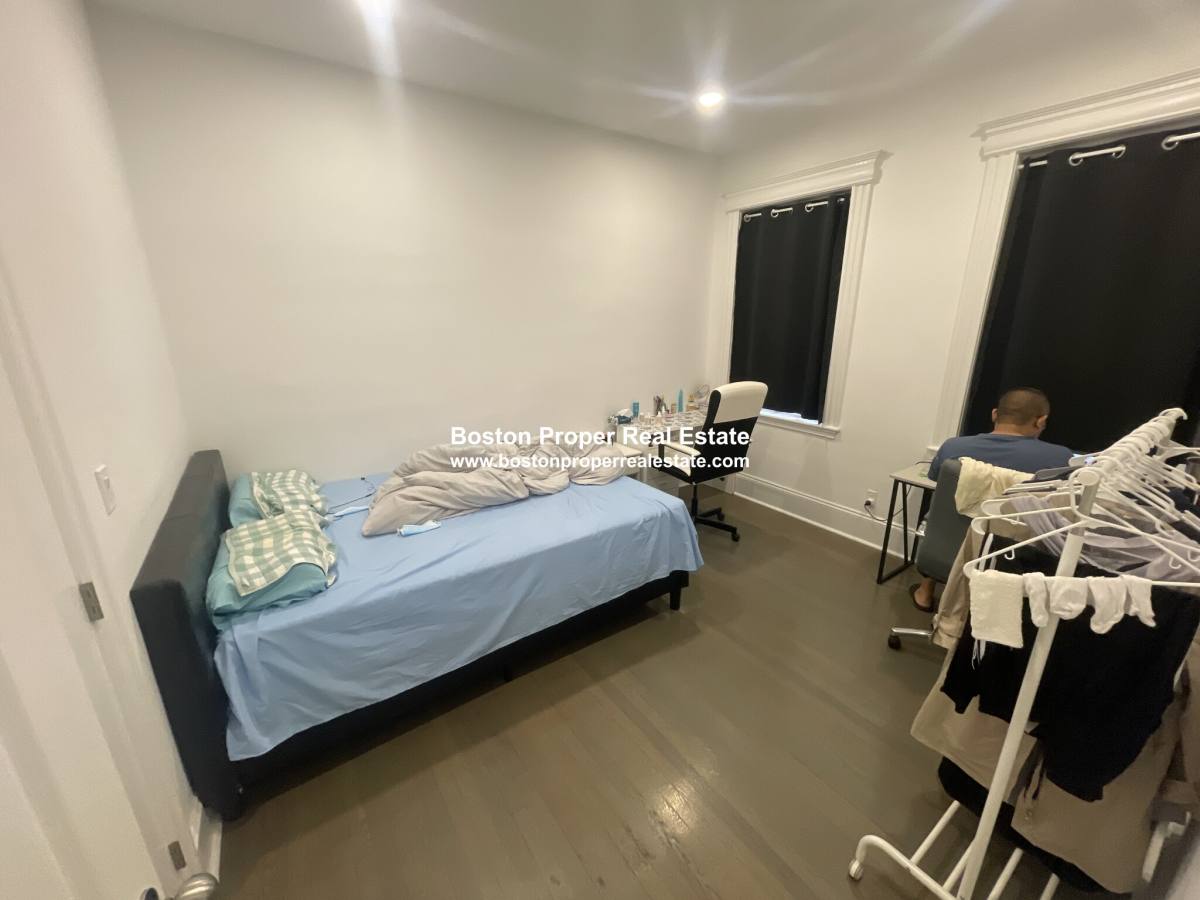 Apartment for rent at 11 Queensberry St #7, Boston, MA 02215