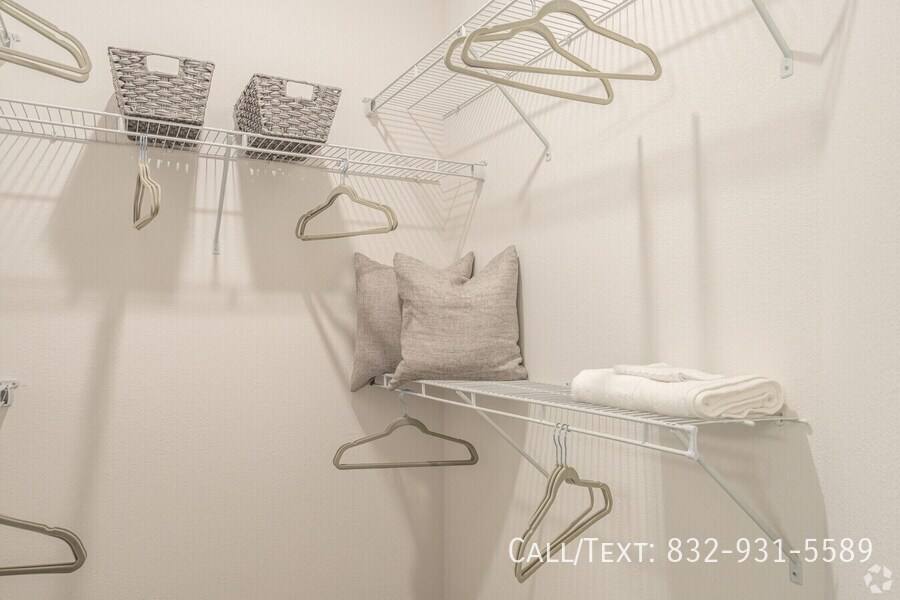 Apartment for rent at 5401 Allendale Rd #SLAG, Houston, TX 77017