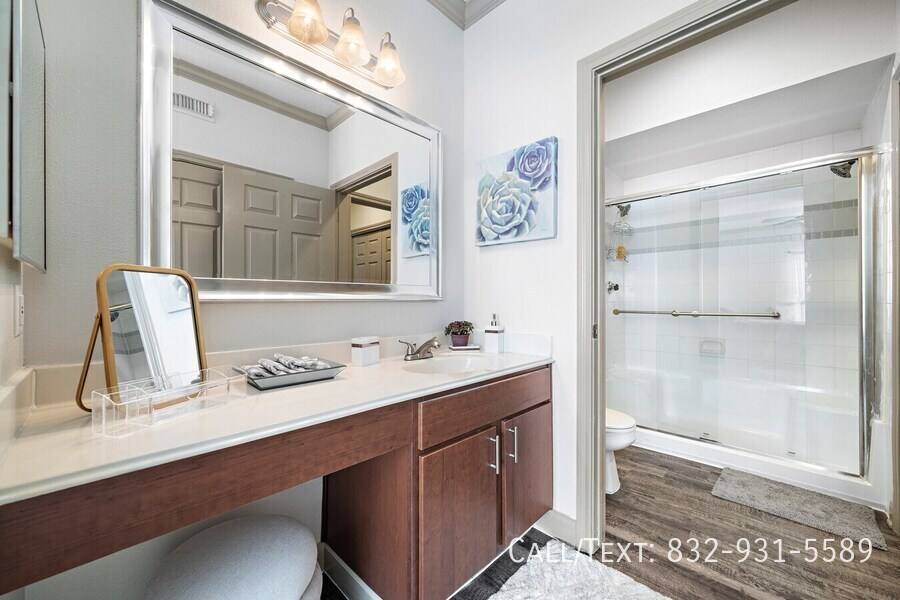 Apartment for rent at 8882 Westheimer Rd #RAEE3, Houston, TX 77063
