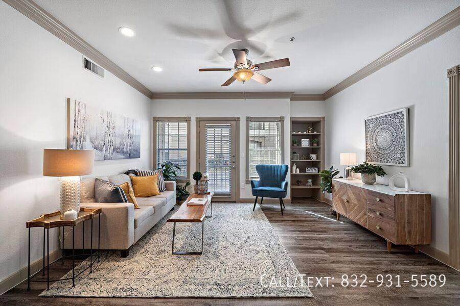 Apartment for rent at 8882 Westheimer Rd #RAEE3, Houston, TX 77063