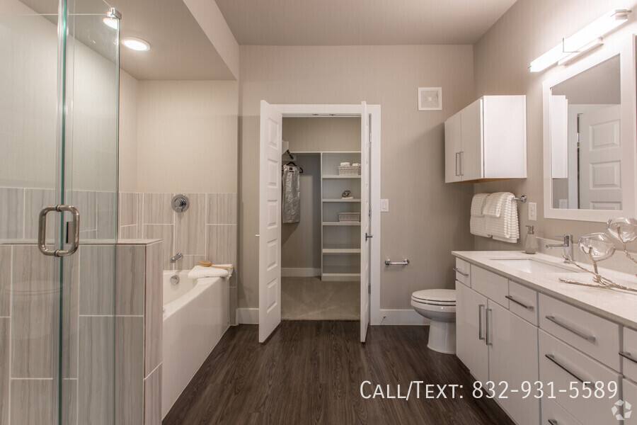 Apartment for rent at 1600 Whiteback Dr #GH3, Houston, TX 77084