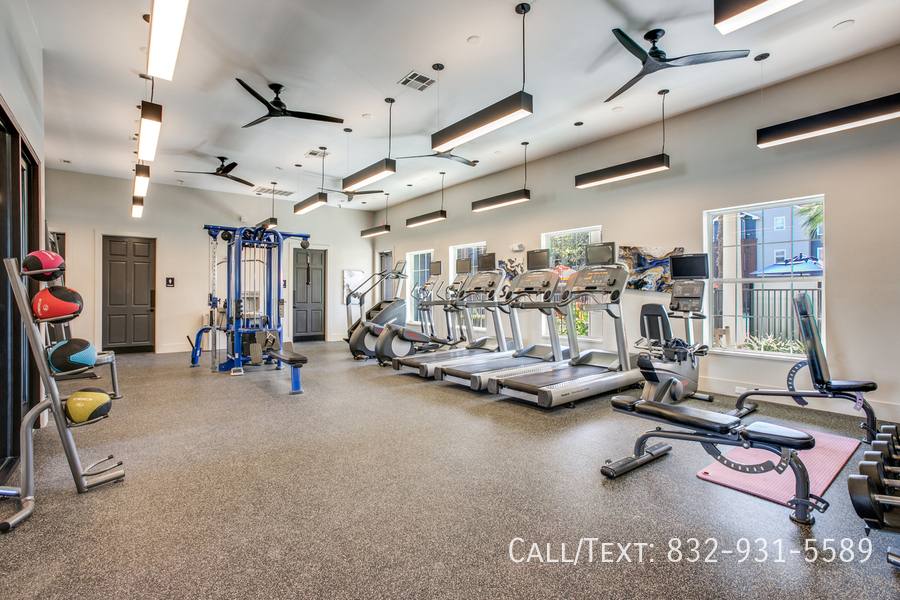 Apartment for rent at 12599 Briar Forest Dr #AOBF, Houston, TX 77077