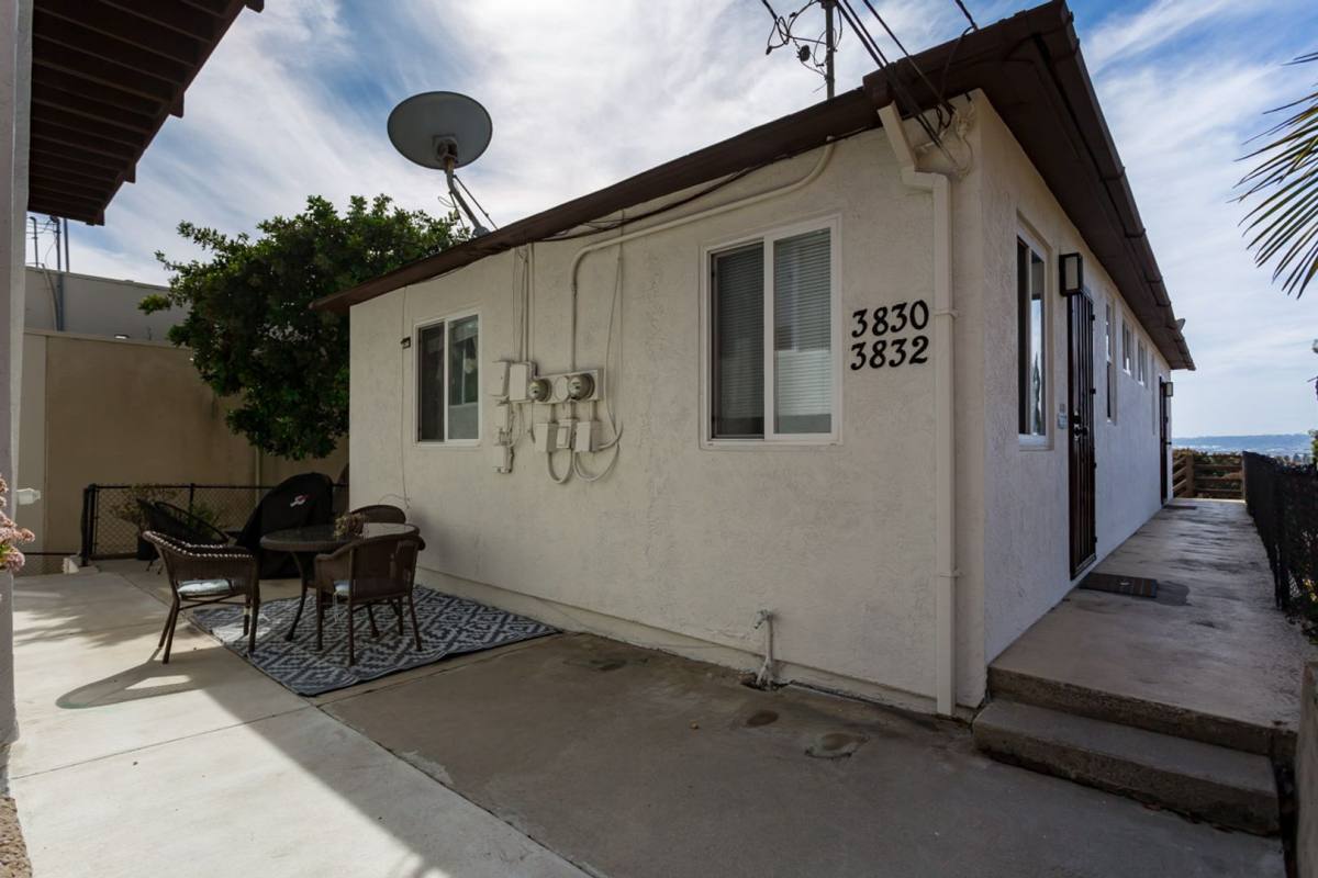 Apartment for rent at 3830 Kettner Blvd, San Diego, CA 92110