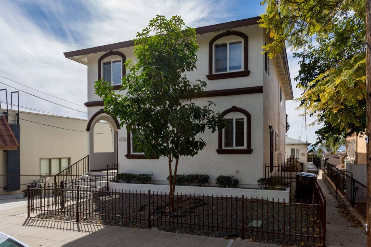Apartment for rent at 3830 Kettner Blvd, San Diego, CA 92110