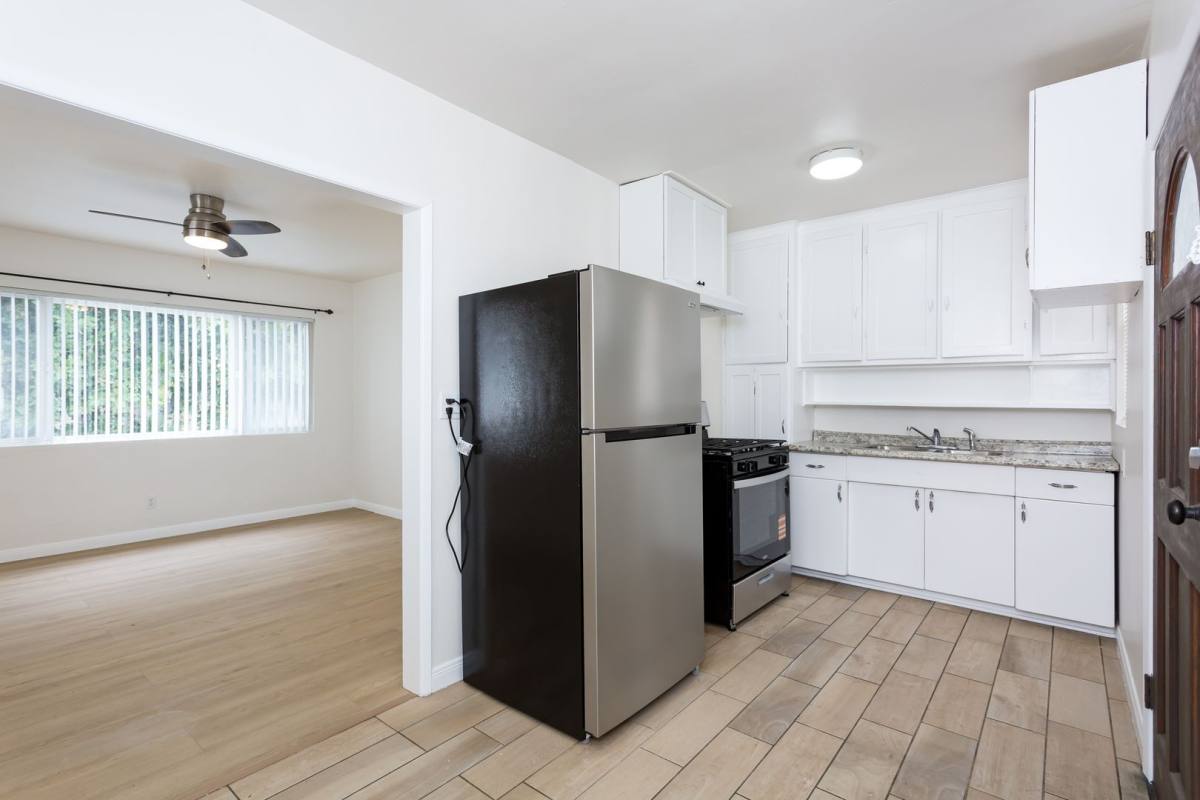 Apartment for rent at 3830 Kettner Blvd, San Diego, CA 92110