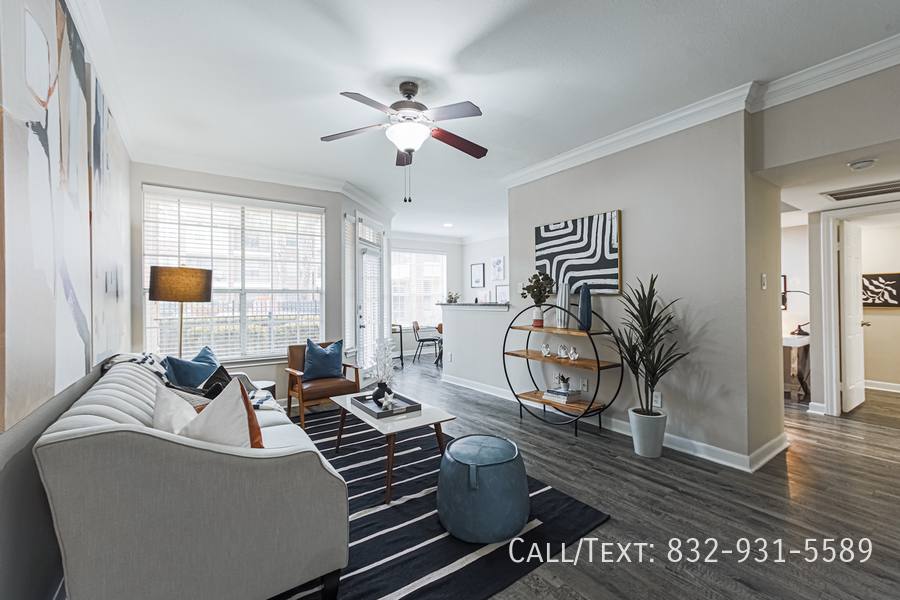 Apartment for rent at 5335 W Loop S, Houston, TX 77081