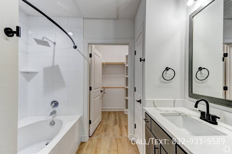 Apartment for rent at 1419 Eldridge Parkway S #DTP, Houston, TX 77077