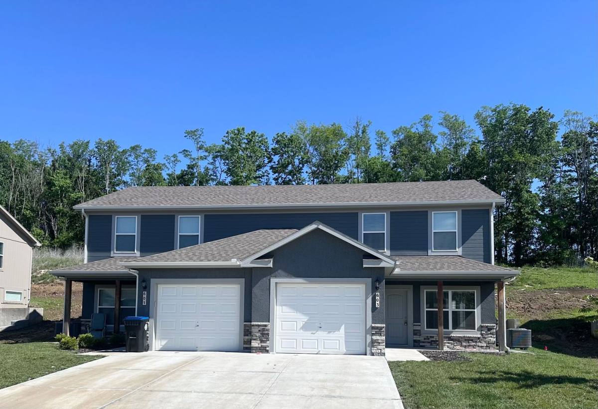 Townhouse for rent at 603 Pampas St, Pleasant Hill, MO 64080