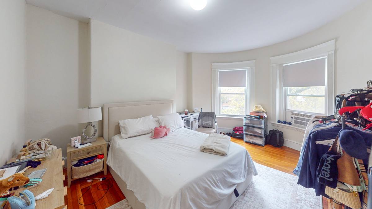 Apartment for rent at 1595 Beacon St #10, Brookline, MA 02446