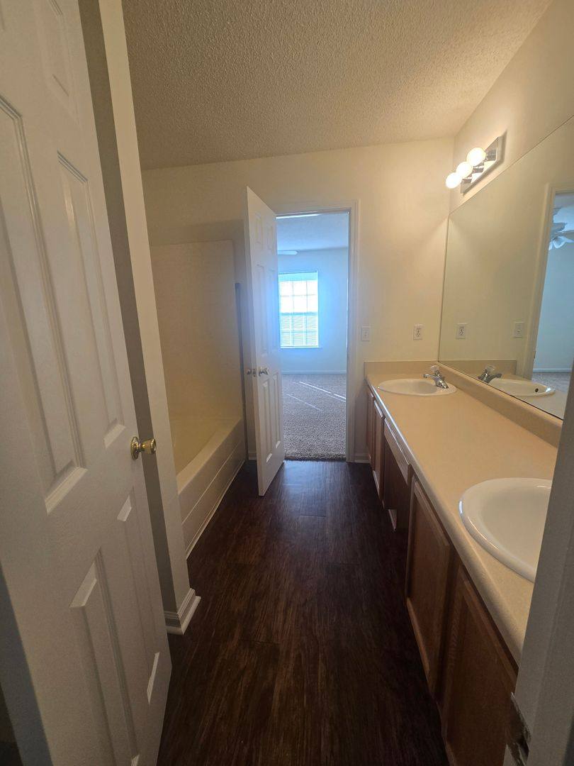 Townhouse for rent at 9852-B Whitfield Ave, Savannah, GA 31406