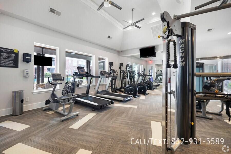 Apartment for rent at 2707 Dunvale Rd #TPPT3, Houston, TX 77063