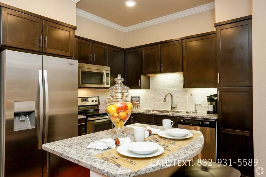 Apartment for rent at 3799 Westcenter Dr #PW81, Houston, TX 77042