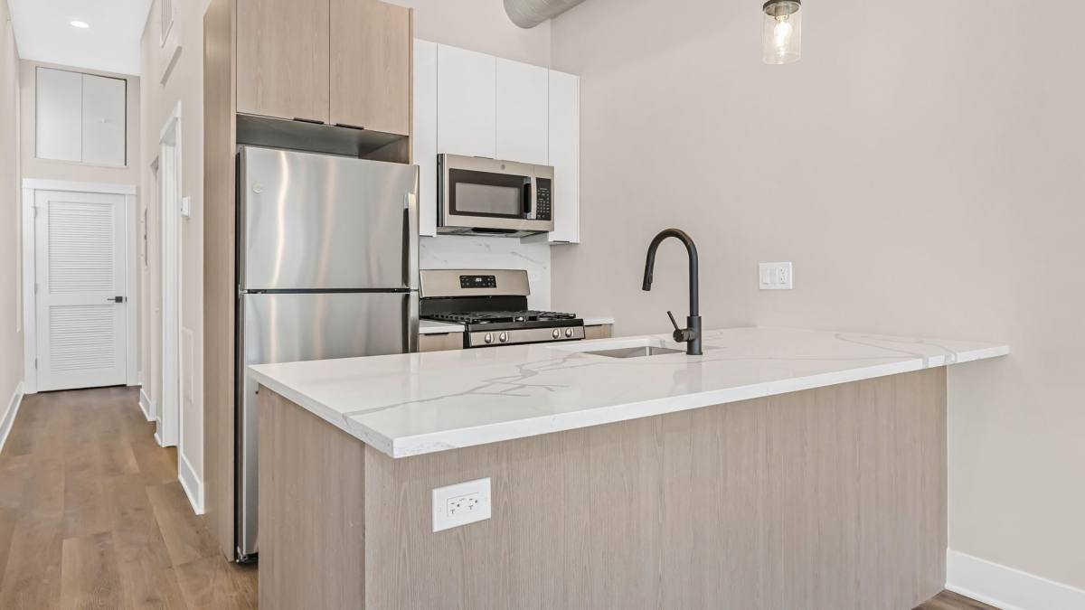 Apartment for rent at 4533 N Clark St, Chicago, IL 60640