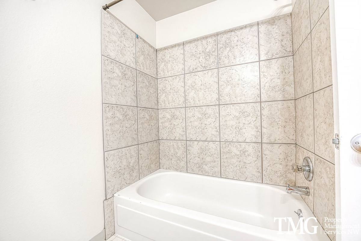 Apartment for rent at 4650 - 4702 SW Luradel St, Portland, OR 97219