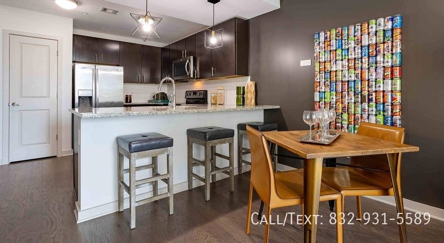 Apartment for rent at 1999 Main St #SOM1, Houston, TX 77002