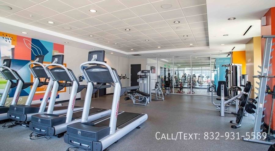 Apartment for rent at 1999 Main St #SOM2, Houston, TX 77002