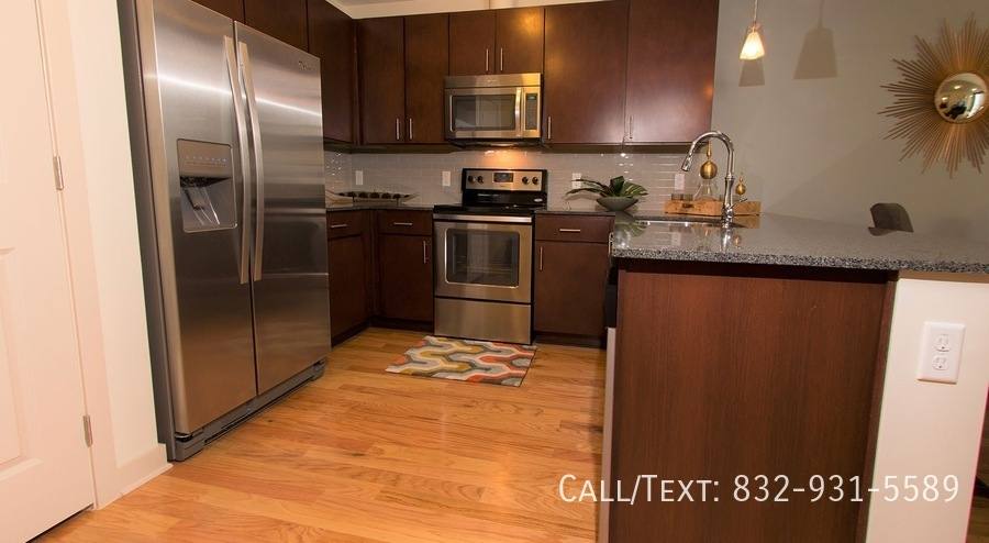 Apartment for rent at 1999 Main St #SOM2, Houston, TX 77002