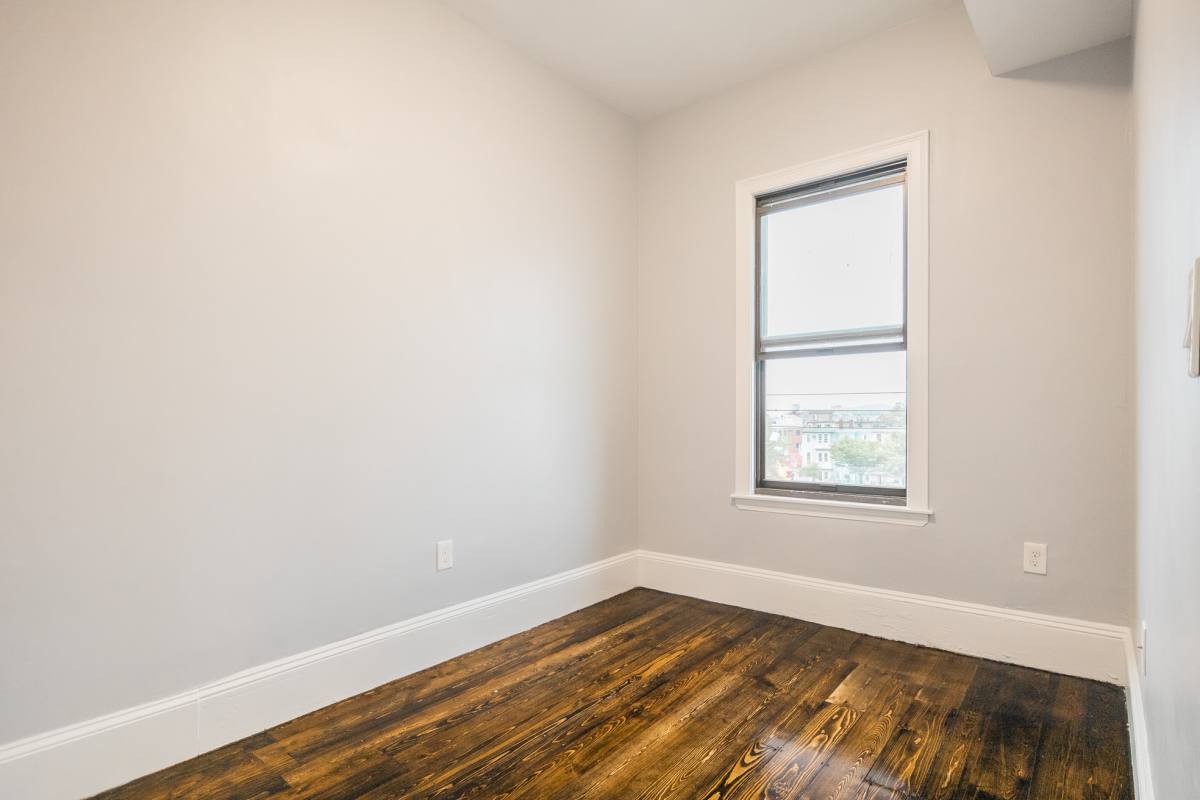 Apartment for rent at 344 Saratoga St #3, East Boston, MA 02128