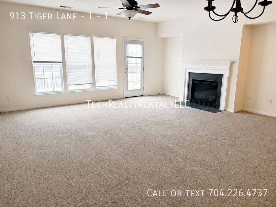Townhouse for rent at 913 Tiger Lane #1, Charlotte, NC 28262