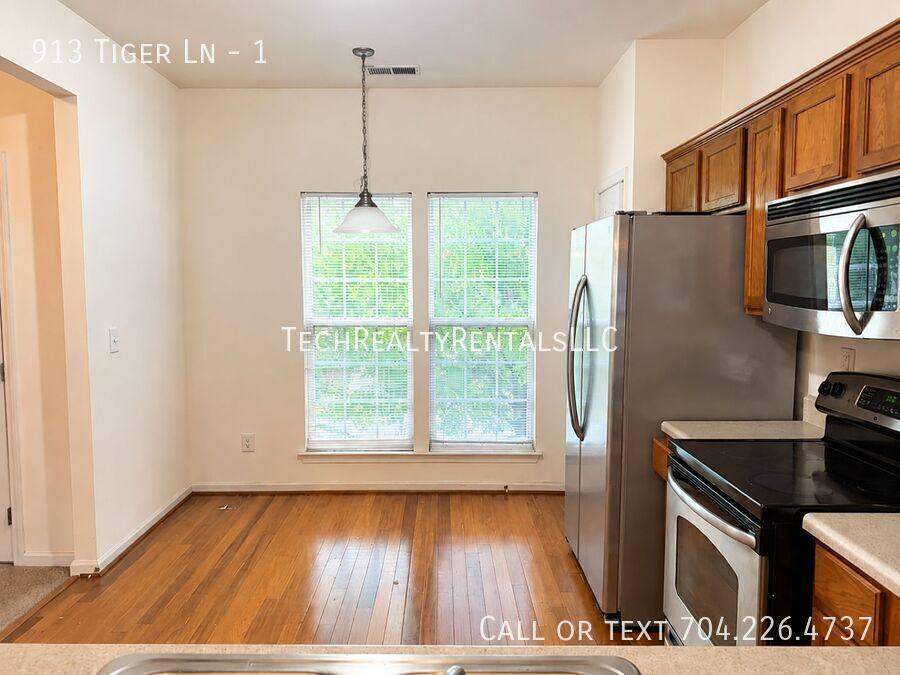 Townhouse for rent at 913 Tiger Lane #1, Charlotte, NC 28262