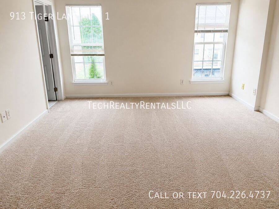 Townhouse for rent at 913 Tiger Lane #1, Charlotte, NC 28262