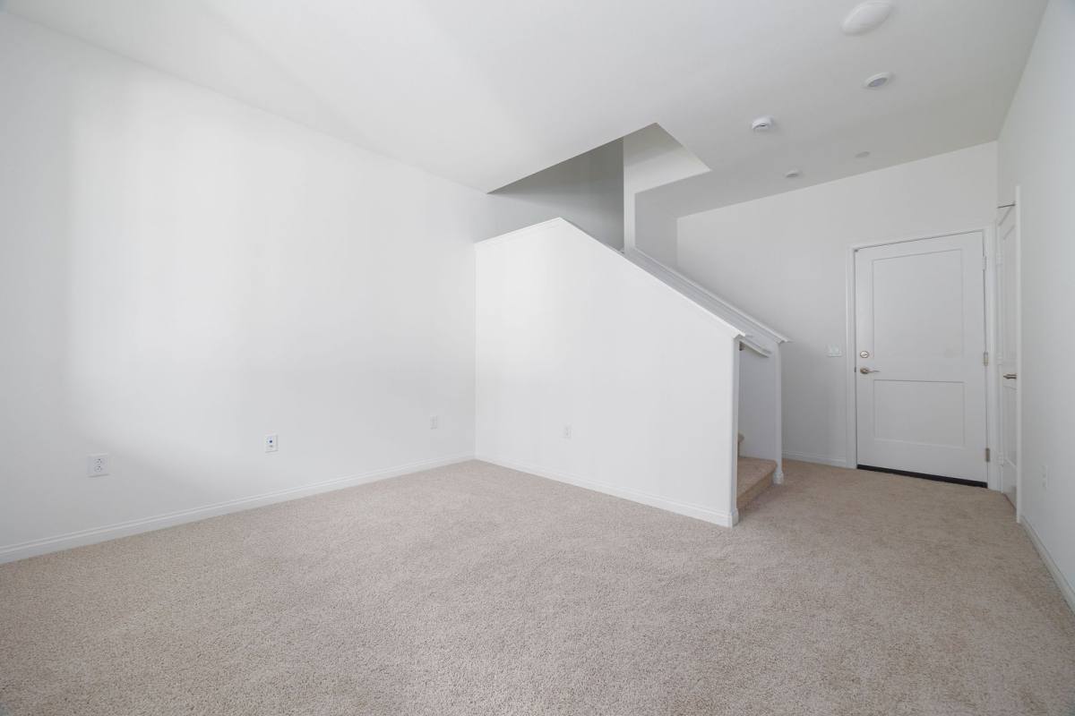 Townhouse for rent at 1749 Laurelwood Way, Oceanside, CA 92056