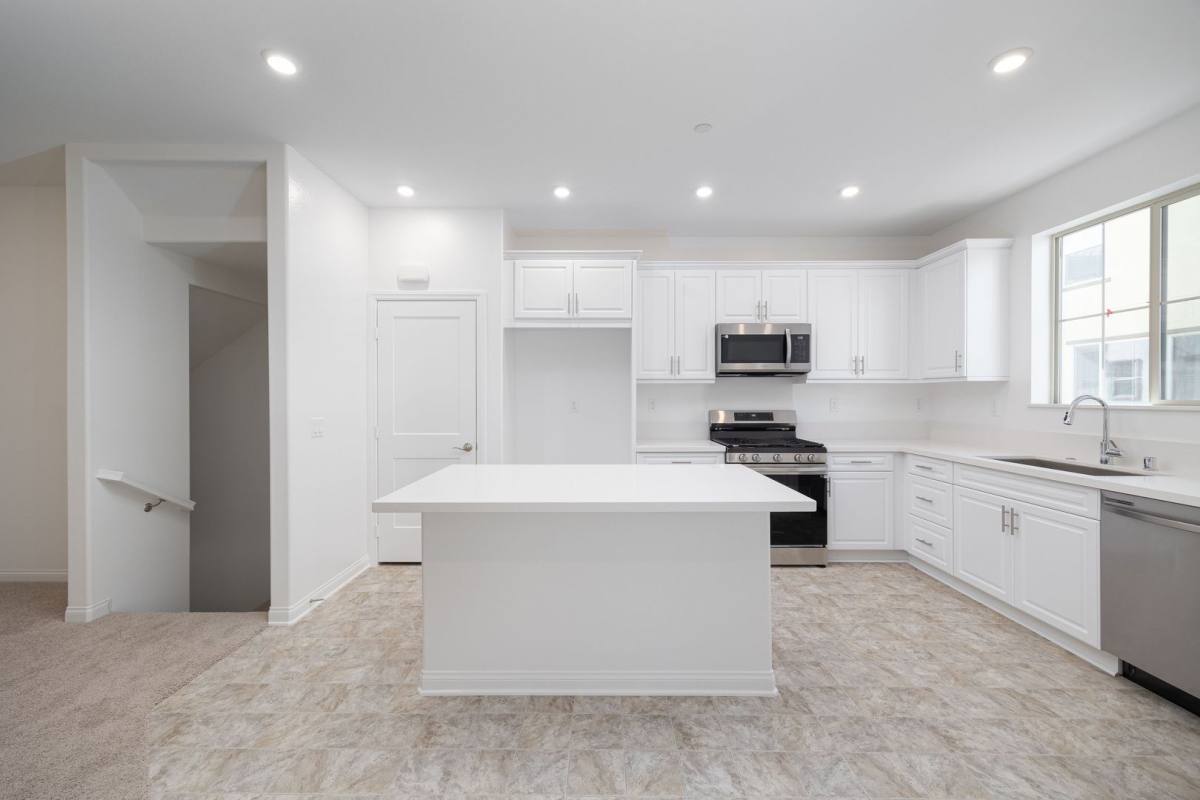 Townhouse for rent at 1749 Laurelwood Way, Oceanside, CA 92056