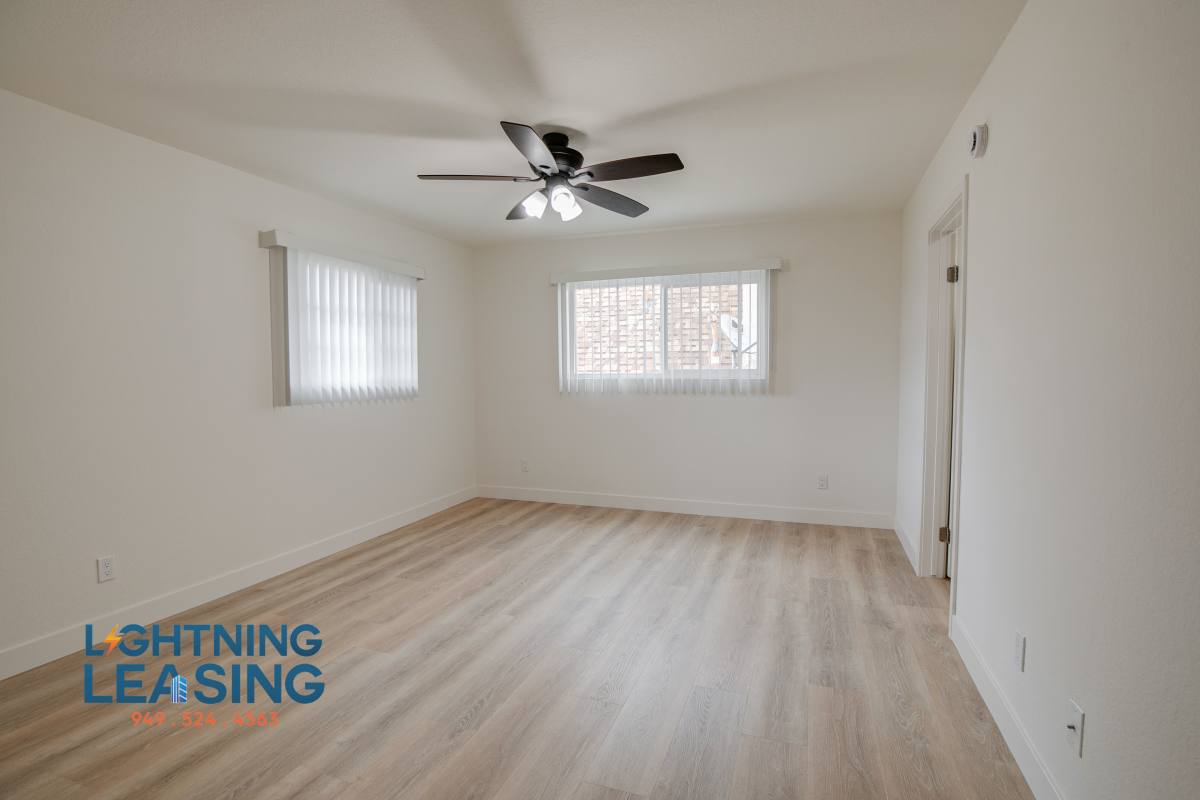 Apartment for rent at 536 E Cypress Ave #301, Burbank, CA 91501